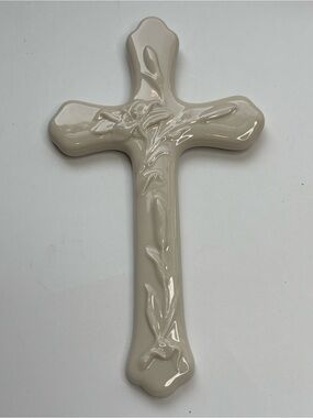 Vintage Lenox China Teasures Lily Porcelain Wall Cross